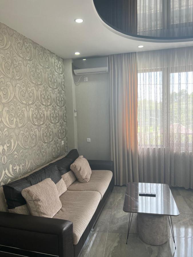 Andrea Villa Batumi Luaran gambar